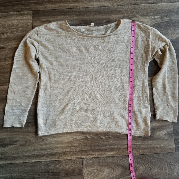 Eileen Fisher sweater - Picture 4 of 8